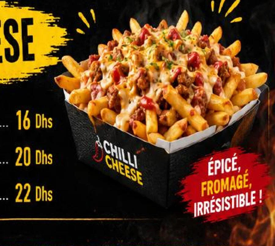 Frites chilli cheese nappées de fromage et sauce